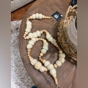 6’ wool and wood garland